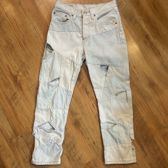 Levi 501 Cropped High Waisted Cutout Jean 28” - Picture 3 of 12